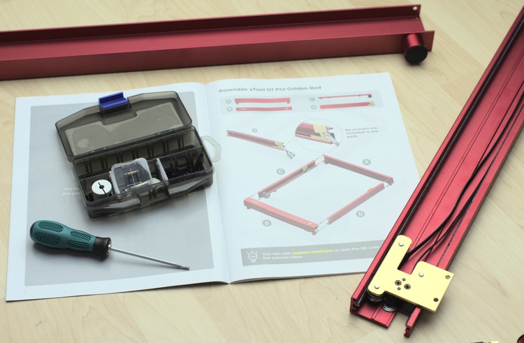 Parts and manual of the xTool D1 Pro